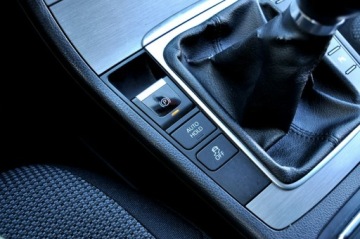 Volkswagen Passat B7 Variant 2.0 TDI CR DPF BlueMotion 140KM 2012 Volkswagen Passat 2.0Tdi 140KM Navi Klimatronik, zdjęcie 16