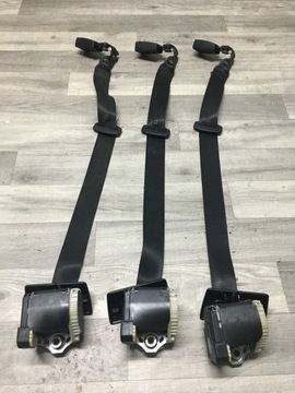 FORD FOCUS MK2 LIFT PAS ŚRODKOWY TYŁ ZAPINKA