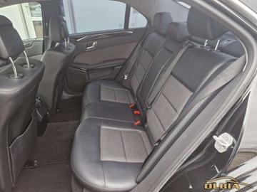 Mercedes Klasa E W212 Limuzyna 350 CDI BlueEFFICIENCY 231KM 2009 Mercedes-Benz Klasa E E350 V6 Diesel Automat Szyberdach 3.0 Diesel 230KM, zdjęcie 30
