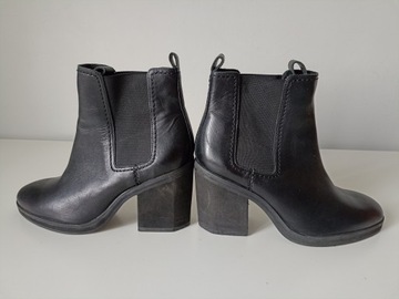 Śliczne obuwie damskie botki Clarks EUR 37,5