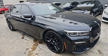 BMW Seria 7 G70 2022 BMW 7 Series Sedan 740i M Sport Line, zdjęcie 1