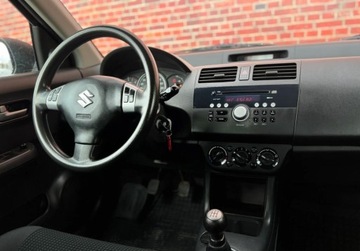 Suzuki Swift IV Hatchback 5d 1.3 92KM 2007 Suzuki Swift Klima Alu super stan Gwarancja w cenie Warszawa VLAW 1.3 92KM, zdjęcie 5