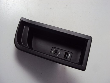 GNIAZDO AUX USB BMW F20 F30