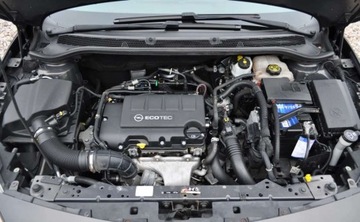 Opel Astra J Hatchback 5d 1.4 Turbo ECOTEC 120KM 2012 Opel Astra LIFT 1.4 Turbo Benzyna Tempomat Cz. parkowania 1.4 Benzyna 120KM, zdjęcie 31