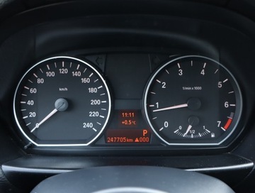 BMW Seria 1 E81/E87 Hatchback 5d E87 2.0 118i 143KM 2007 BMW 1 118i, Automat, Klima, Klimatronic, Tempomat, zdjęcie 10