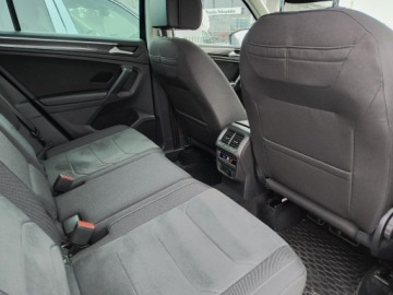 Volkswagen Tiguan II SUV Facelifting 1.5 TSI 150KM 2021 Volkswagen Tiguan 1.5 TSI EVO Elegance DSG, 150KM,, zdjęcie 21