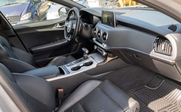 Kia Stinger Liftback 3.3 T-GDi 366KM 2018 Kia Stinger Kia Stinger 3.3T - GDI V6 GT AWD 3.3 Benzyna 366KM, zdjęcie 14