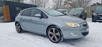 Opel Astra J Hatchback 5d 1.7 CDTI ECOTEC 110KM 2010 Opel Astra Jeden Właściciel Zarejestrowany 1.7, zdjęcie 14
