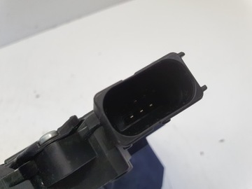 OPEL CORSA D ZÁMEK DVEŘE LEVÝ PŘEDNÍ ŘIDIČE 13258277