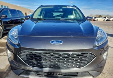 Ford Escape III 2020 Ford Escape Auta z USA - Zapytaj o wiecej ofert 2.0 Benzyna 242KM, zdjęcie 2