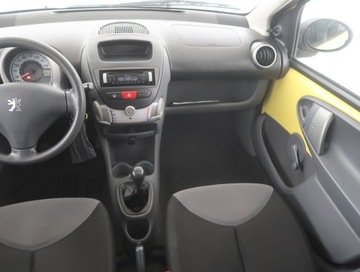 Peugeot 107 Hatchback 5d 1.0 12V 68KM 2006 Peugeot 107 1.0, Salon Polska,ALU, zdjęcie 7
