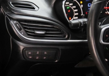 Fiat Tipo II Sedan 1.6 MultiJet 120KM 2017 Fiat Tipo Kamera cofania _ LED _ Alu felgi _ Podgrzewane fotele 1.6 Diesel, zdjęcie 23