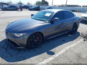 Alfa Romeo Giulia II 2018 Alfa Romeo Giulia Ti sport rwd 2.0 Benzyna 280KM, zdjęcie 1