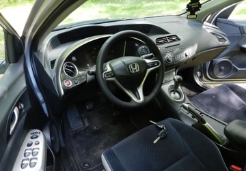 Honda Civic VIII Hatchback 3d 1.8 i-VTEC 140KM 2008 Honda Civic sliczne UFO 1,8 Pewny Przebieg 1wl..., zdjęcie 13