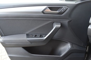 Volkswagen T-Roc I SUV Facelifting 1.5 TSI ACT 150KM 2022 Volkswagen T-Roc SalonPL 150KM TSI DSG Life 17 ZimowySiedzenia komfortoweV, zdjęcie 24