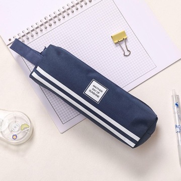 Пенал с широким отверстием. Компактный органайзер для канцелярских товаров Kosme.