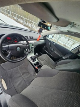 Volkswagen Passat B6 Variant 1.9 TDI PDE 105KM 2006 Volkswagen Passat Klimatyzacja - 1.9 TDI - 105KM, zdjęcie 4