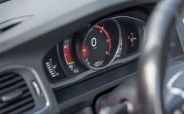 Volvo V60 I Kombi Facelifting 2.0 D4 DRIVE-E 181KM 2015 Volvo V60 Volvo V60 D4 Ocean Race 2.0 Diesel 181KM, zdjęcie 19