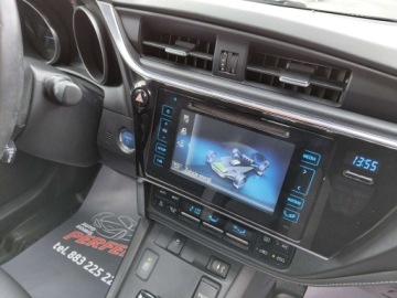 Toyota Auris II 2015 Toyota Auris Kamera Klimatronik Sensor Automat Hybryda 1.8 Hybryda 99KM, zdjęcie 15