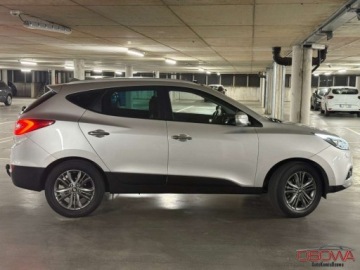 Hyundai ix35 SUV Facelifting 1.6 GDI 135KM 2014 Hyundai ix35 1.6GDI lift ledy Navi kamera skory panorama xenon full opcja, zdjęcie 2