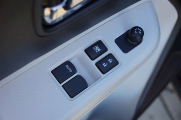 Suzuki Ignis III Crossover 1,2 DUALJET 90KM 2016 Suzuki Ignis 1.2 Benzyna 90 KM, 4x4, Klimatyzacja, Duzy wyswietlacz, GWARA, zdjęcie 19