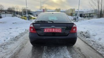 Ford Mondeo III Hatchback 2.0 16V 145KM 2004 Ford Mondeo Ghia duza navi Climatronic Automat 70, zdjęcie 6