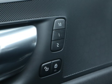 Volvo XC60 II 2019 Volvo XC60 B4 AWD, 194 KM, 4X4, Automat, Skóra, zdjęcie 20