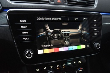 Skoda Superb III Kombi Facelifting 2.0 TSI 190KM 2021 Skoda Superb SalonPL Combi Style TSI 190KM DSG7 ACC Pakiety Matrix Alcanta, zdjęcie 20