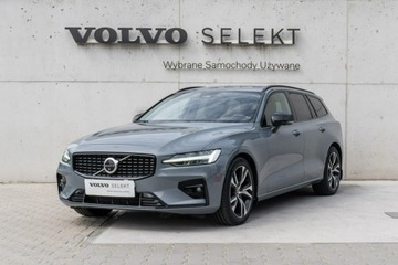 Volvo V60 II  Kombi Facelifting 2.0 B4 197KM 2023 Volvo V60 B4 D Plus Dark 197KM FV23%