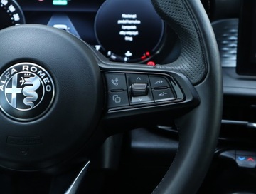 Alfa Romeo Tonale 2023 Alfa Romeo Tonale 1.5T 48V MHEV, Salon Polska, zdjęcie 22