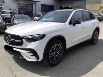 Mercedes GLC C254/X254 Coupe 2.0 220d 197KM 2025 MERCEDES-BENZ GLC 220 d 4-Matic AMG Line 2.0 (197KM) 2025, zdjęcie 2