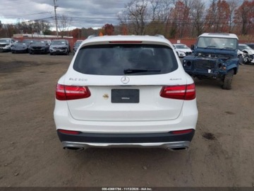 Mercedes GLC C253 2019 Mercedes-Benz GLC 300 4Matic 2019 2.0l 2.0 Benzyna 241KM, zdjęcie 4