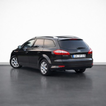 Ford Mondeo IV Kombi 2.0 Duratorq TDCi DPF 140KM 2008 Ford Mondeo Mk4 2.0 TDCi Viva Titanium, zdjęcie 11