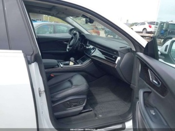 Audi Q8 2022 Audi Q8 Premium Plus 55 Tfsi Quattro Tiptronic 2022 3.0l 3.0 Benzyna 335KM, zdjęcie 9