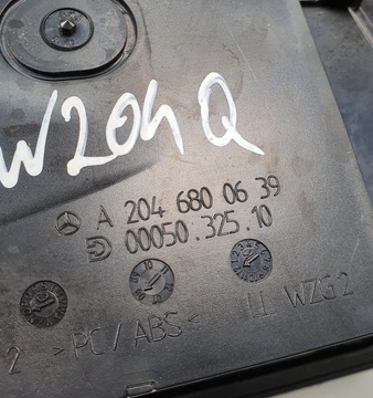 LOKETNÍ OPĚRKA MERCEDES W204 A2046800639