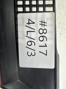 MASKA MŘÍŽKA CHLADIČŮ VW GOLF 4 1J0853655E