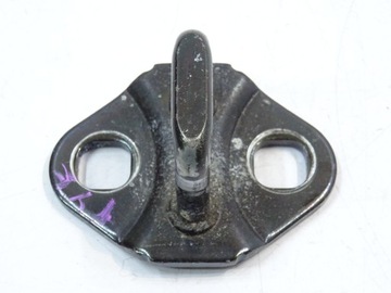 RYGIEL ZAMKA PASA TYL KLAPY MAZDA 6 I 2002-2008