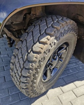 Land Rover Defender III 90 Station Wagon 2.2 TD4 122KM 2012 Land Rover Defender 4X4, HAK, klima, 7 osobowy 2.2 Diesel 122KM, zdjęcie 23
