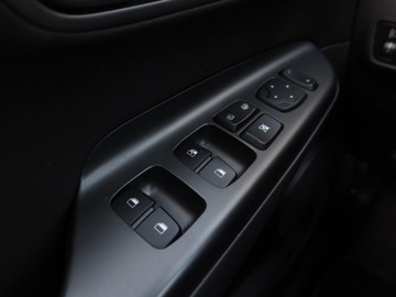 Hyundai Kona I Crossover 1.0 T-GDI 120KM 2020 Hyundai Kona 1.0 T-GDI, Salon Polska, zdjęcie 15