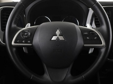 Mitsubishi Outlander III 2015 Mitsubishi Outlander PHEV Hak Navi Kamera cofania, zdjęcie 20
