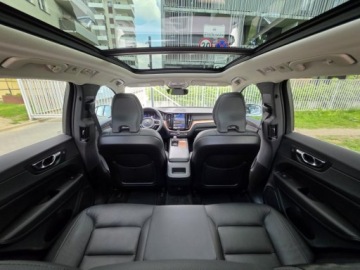 Volvo XC60 II 2023 VOLVO XC60 Plus Bright Theme, B5 2.0l Mild Hybrid 250KM Przebieg:50, 022, zdjęcie 24