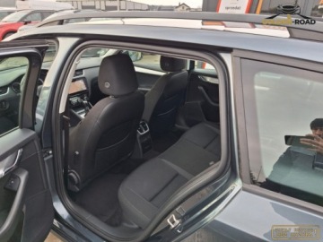 Skoda Octavia III Kombi Facelifting 1.6 TDI 115KM 2019 Skoda Octavia 1,6 TDI DSG navi alu kamera grz.fot elektryka oplacony 1.6, zdjęcie 10