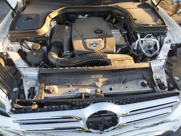 Mercedes GLC C253 2018 Mercedes-Benz GLC 300 4Matic 2018 2.0 Benzyna 241KM, zdjęcie 6