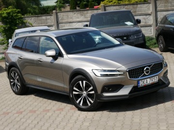 Volvo 2019 Volvo V60 CC AWD Pro Pamięć ACC skóra Komforty Blis Diody Keyles LKA Winter, zdjęcie 37