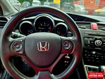 Honda Civic IX Hatchback 5d 1.6 i-DTEC 120KM 2014 Honda Civic Niski przebieg 1.6 Diesel 120KM, zdjęcie 16