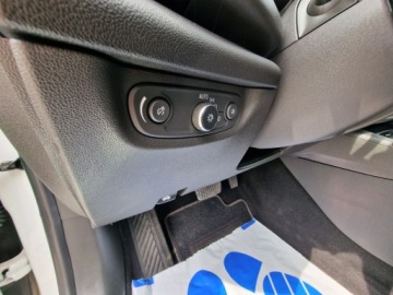 Opel Insignia II Sports Tourer 1.6 CDTI 136KM 2019 Opel Insignia 1.6 136Ps Navi Skora Alu Biala Sliczna Gwarancja 1.6, zdjęcie 12