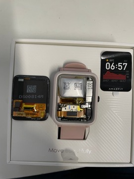 Розовое зарядное устройство для умных часов Amazfit Bip S