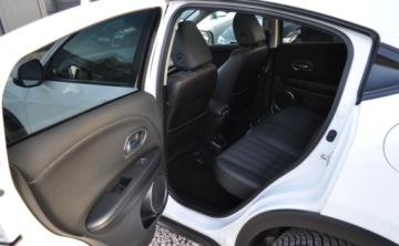 Honda HR-V II SUV 1.5 i-VTEC 130KM 2016 Honda HR-V Benzyna Panorama Klimatyzacja Kamera 1.5 Benzyna 130KM, zdjęcie 17
