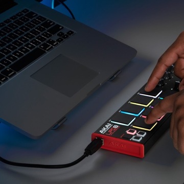 AKAI LPD 8 MKII — мини-USB/MIDI-контроллер