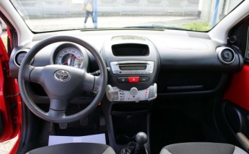 Toyota Aygo I Hatchback 5d Facelifting 1.0 VVT-i 68KM 2013 Toyota Aygo LED 5 Drzwi Zadbany KLIMA Benzyna 68KM, zdjęcie 13